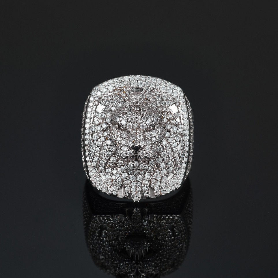 Кольцо с муассанитом цвета D,  – обзор и цена Street Fashion Rings